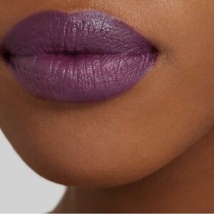 🆕Gucci Velvet Matte Lipstick 606 Sophie Plum